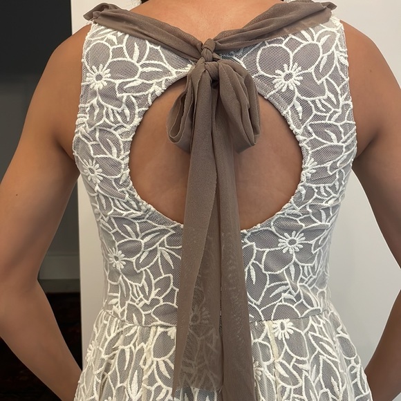 Gorgeous lace costume child large from weissman - Picture 4 of 6